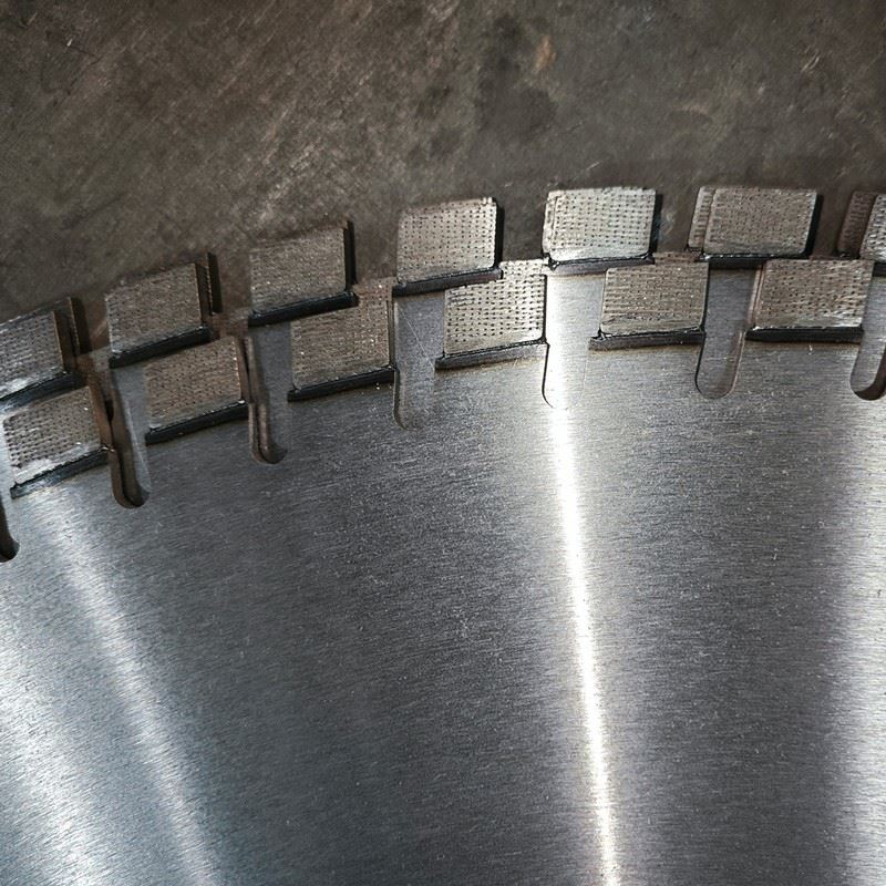 ordered-diamond-segment-for-diamond-wall-saw-blade